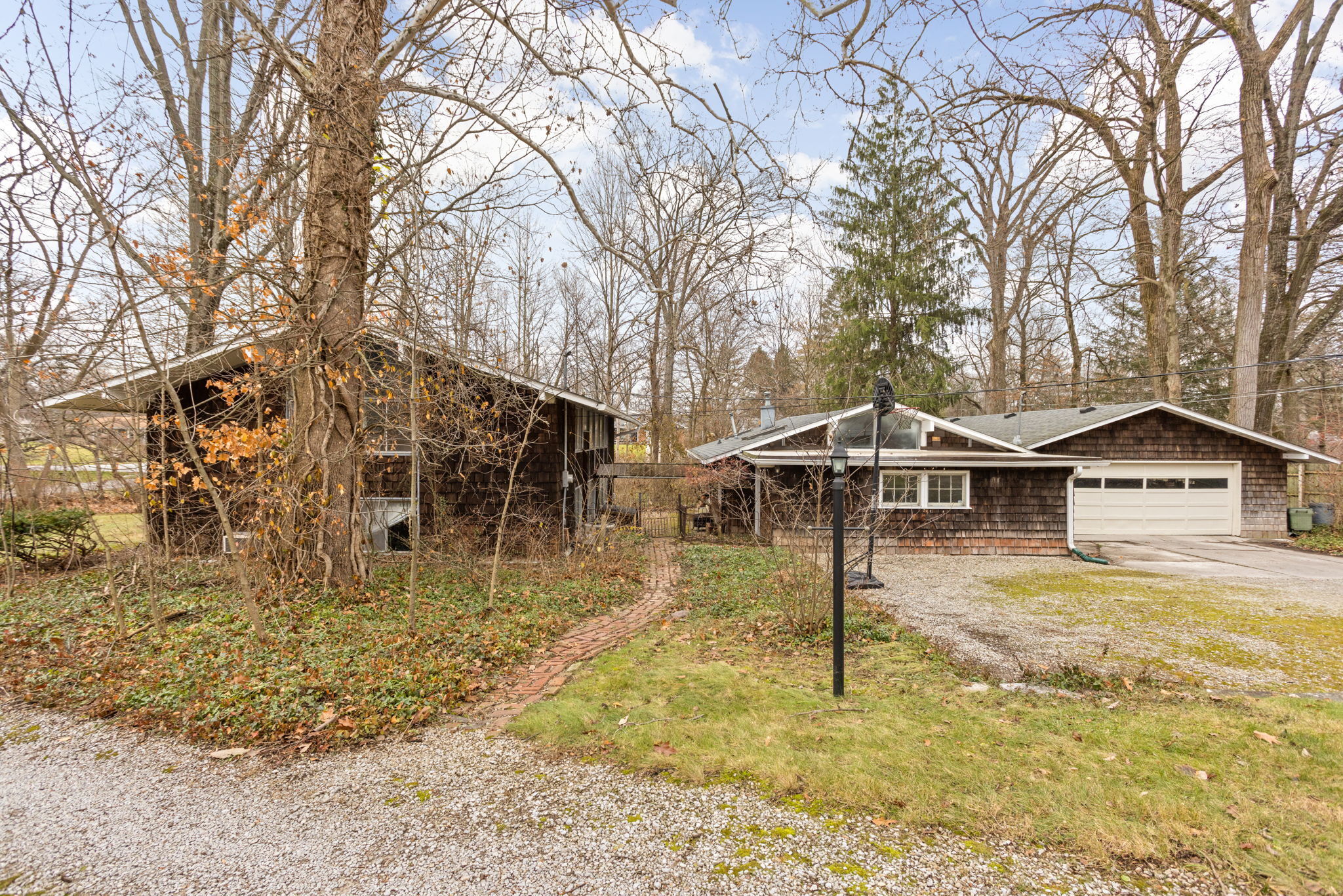 693 E 82nd Street Indianapolis IN 46240