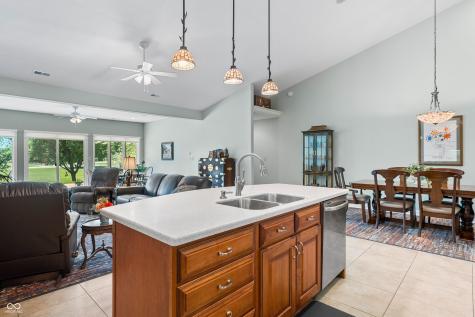 5125 Sanibel Drive Columbus IN 47203
