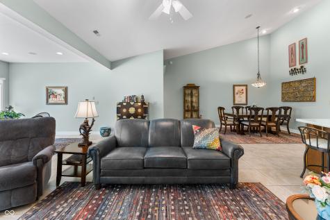 5125 Sanibel Drive Columbus IN 47203