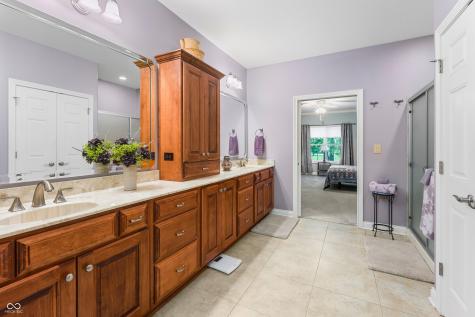 5125 Sanibel Drive Columbus IN 47203
