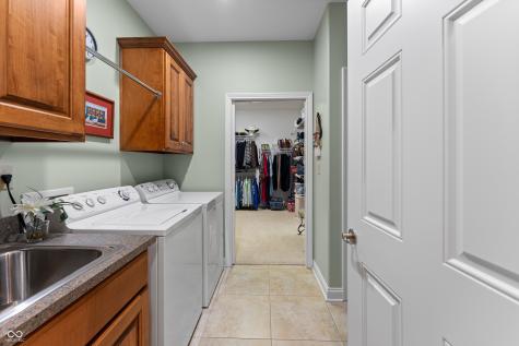 5125 Sanibel Drive Columbus IN 47203