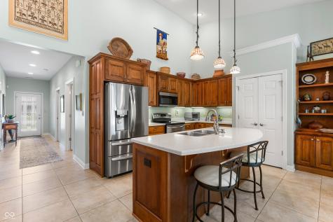 5125 Sanibel Drive Columbus IN 47203