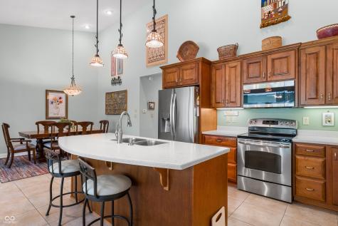 5125 Sanibel Drive Columbus IN 47203
