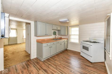 2232 S H Street Elwood IN 46036