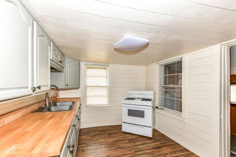 2232 S H Street Elwood IN 46036