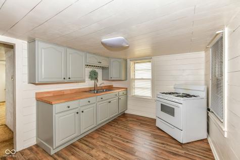 2232 S H Street Elwood IN 46036
