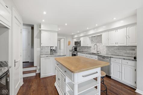 5920 E 56th Street Indianapolis IN 46226