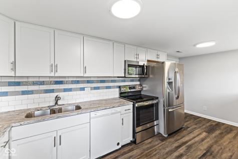 1421 Deloss Street Indianapolis IN 46201