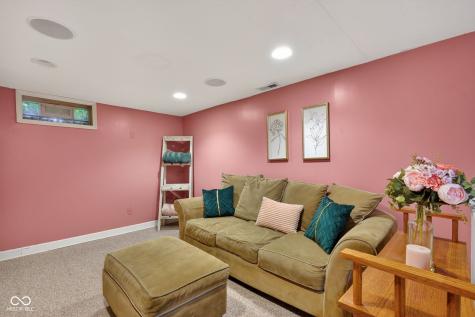 5118 Rosslyn Avenue Indianapolis IN 46205