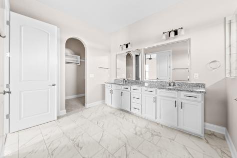 4248 Stone Lake Drive Zionsville IN 46077