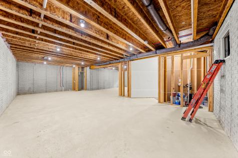 4248 Stone Lake Drive Zionsville IN 46077