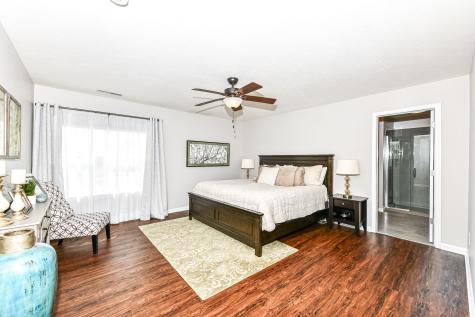 2050 Heathermor Drive Avon IN 46123