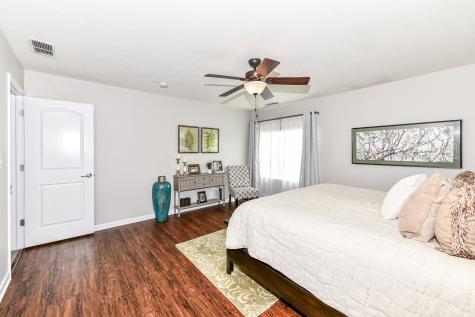 2050 Heathermor Drive Avon IN 46123