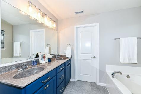 2050 Heathermor Drive Avon IN 46123