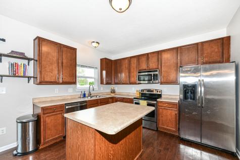 2050 Heathermor Drive Avon IN 46123