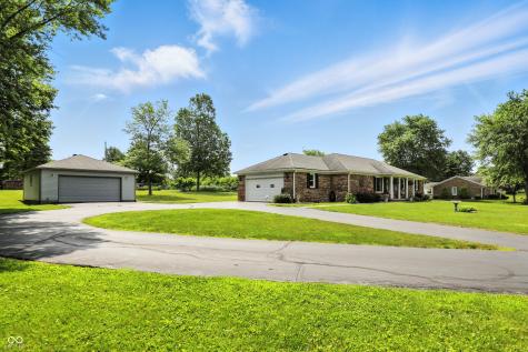 1981 N Valley Lane Greenfield IN 46140