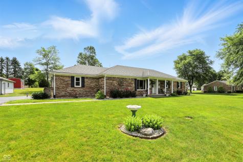 1981 N Valley Lane Greenfield IN 46140