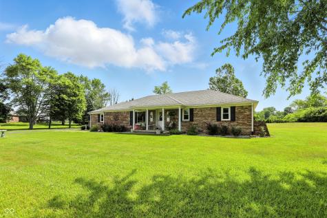 1981 N Valley Lane Greenfield IN 46140