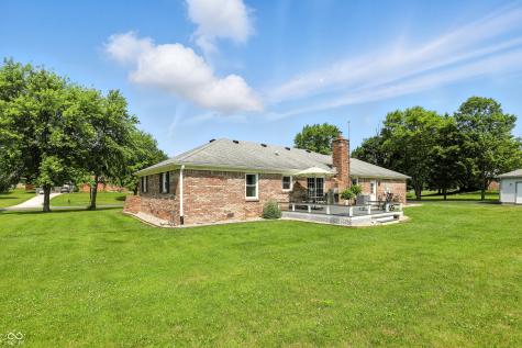1981 N Valley Lane Greenfield IN 46140