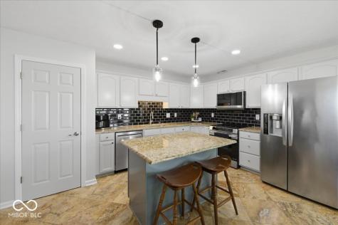 1816 Acorn Road Franklin IN 46131