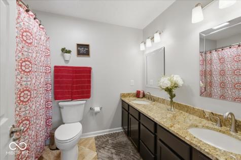 1816 Acorn Road Franklin IN 46131