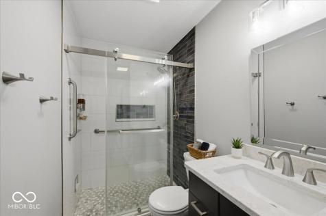 1816 Acorn Road Franklin IN 46131