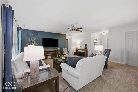 1816 Acorn Road Franklin IN 46131
