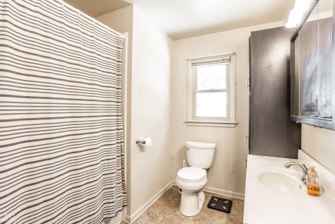 4946 Barnett Avenue Sharpsville IN 46068