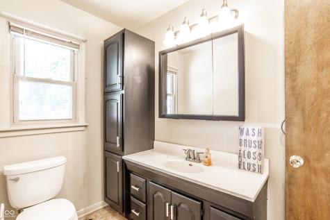 4946 Barnett Avenue Sharpsville IN 46068