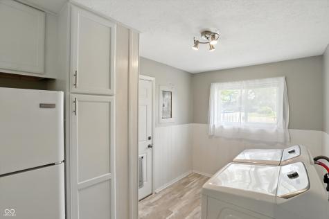 3056 Meeting House Lane Indianapolis IN 46222