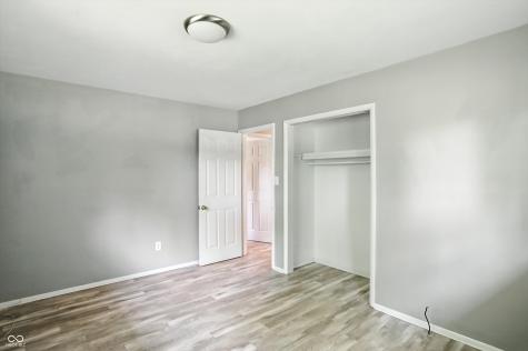 3056 Meeting House Lane Indianapolis IN 46222