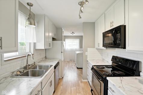 3056 Meeting House Lane Indianapolis IN 46222