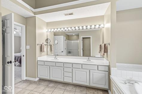 19136 Potters Bridge Road Noblesville IN 46060
