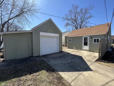 2341 California Street Columbus IN 47201