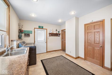 5181 N State Road 39 Rossville IN 46065