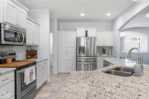 3764 Maple Ridge Drive Columbus IN 47201
