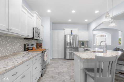 3764 Maple Ridge Drive Columbus IN 47201