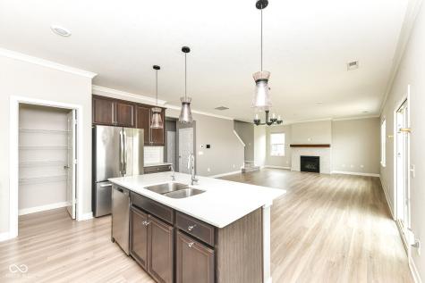 1169 Meadowbank Lane Avon IN 46123