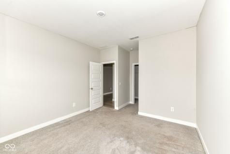 1169 Meadowbank Lane Avon IN 46123