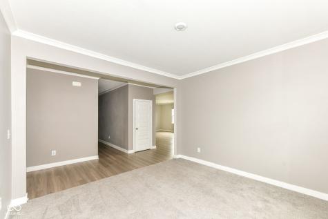 1169 Meadowbank Lane Avon IN 46123