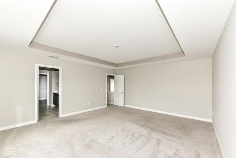 1169 Meadowbank Lane Avon IN 46123