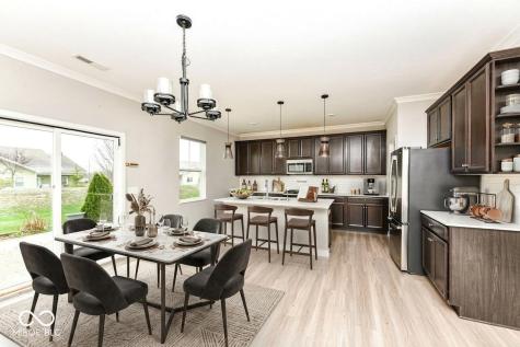 1169 Meadowbank Lane Avon IN 46123