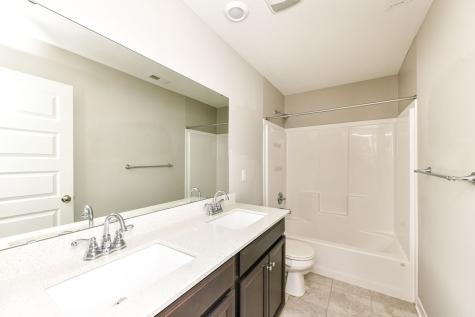 1169 Meadowbank Lane Avon IN 46123