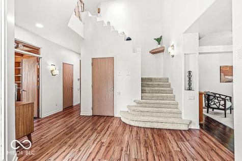 2124 Sequoia Lane Indianapolis IN 46240