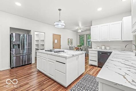 2124 Sequoia Lane Indianapolis IN 46240