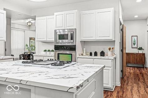 2124 Sequoia Lane Indianapolis IN 46240