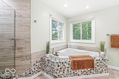 2124 Sequoia Lane Indianapolis IN 46240