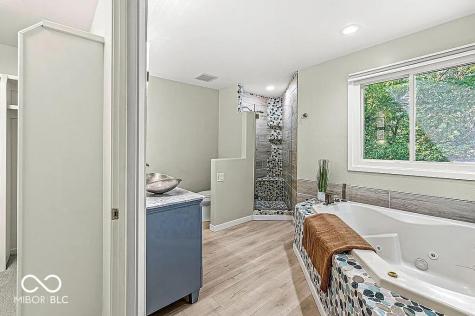 2124 Sequoia Lane Indianapolis IN 46240