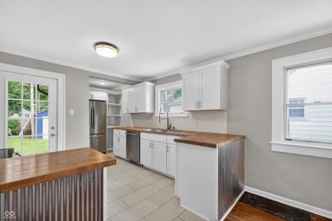 4915 Evanston Avenue Indianapolis IN 46205