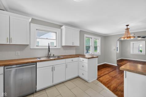 4915 Evanston Avenue Indianapolis IN 46205